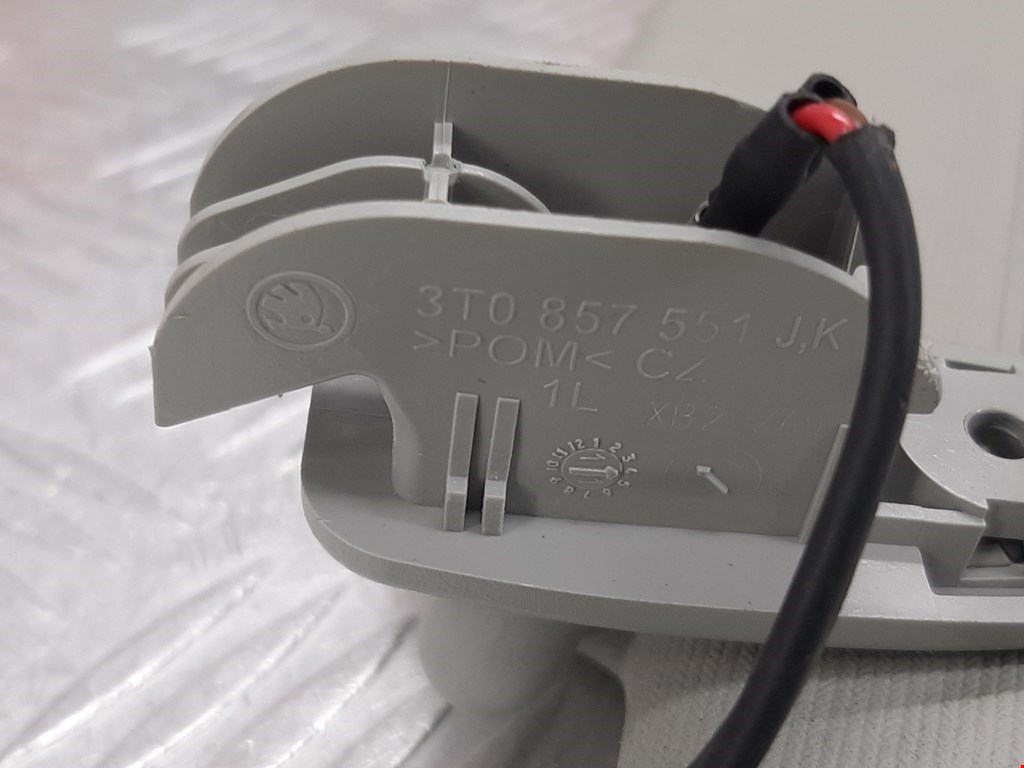 Козырек солнцезащитный SKODA Superb 2008-2015