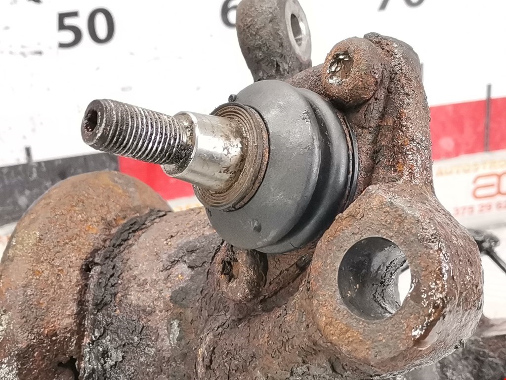 Ступица передняя левая LAND ROVER Range Rover 2002-2012