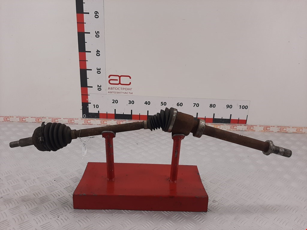 Полуось (привод, приводной вал) передняя правая RENAULT Kaptur 2016-2022