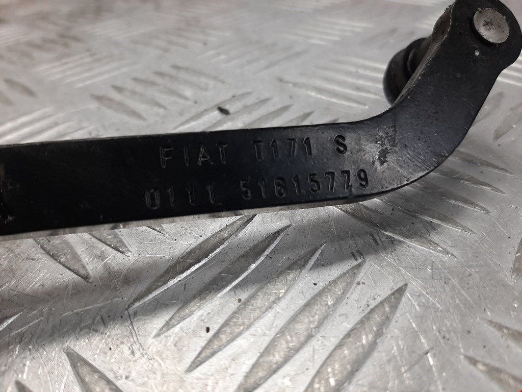 Ролик двери сдвижной (левый/правый средний верхний/нижний) FIAT Doblo 2 2009-2014