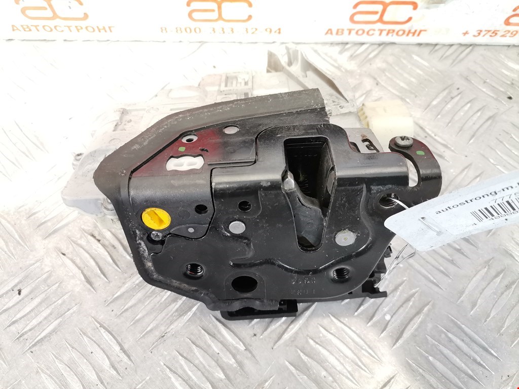 Замок двери передней левой VOLKSWAGEN Passat B7 2011-2015