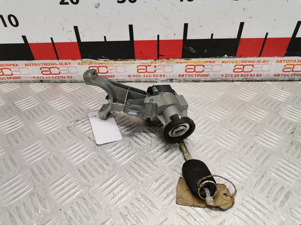 Замок зажигания FIAT 500L 2012-н.в.