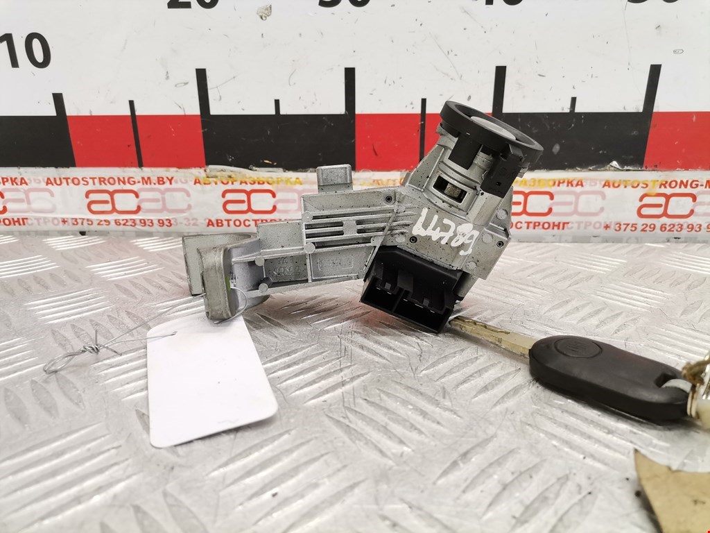 Замок зажигания FIAT 500L 2012-н.в.