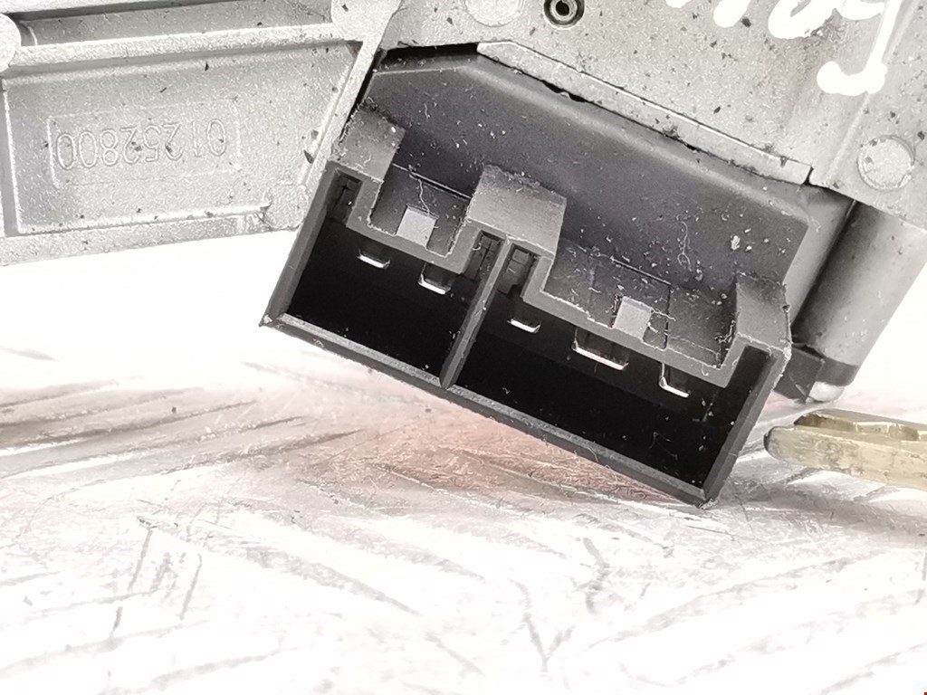 Замок зажигания FIAT 500L 2012-н.в.