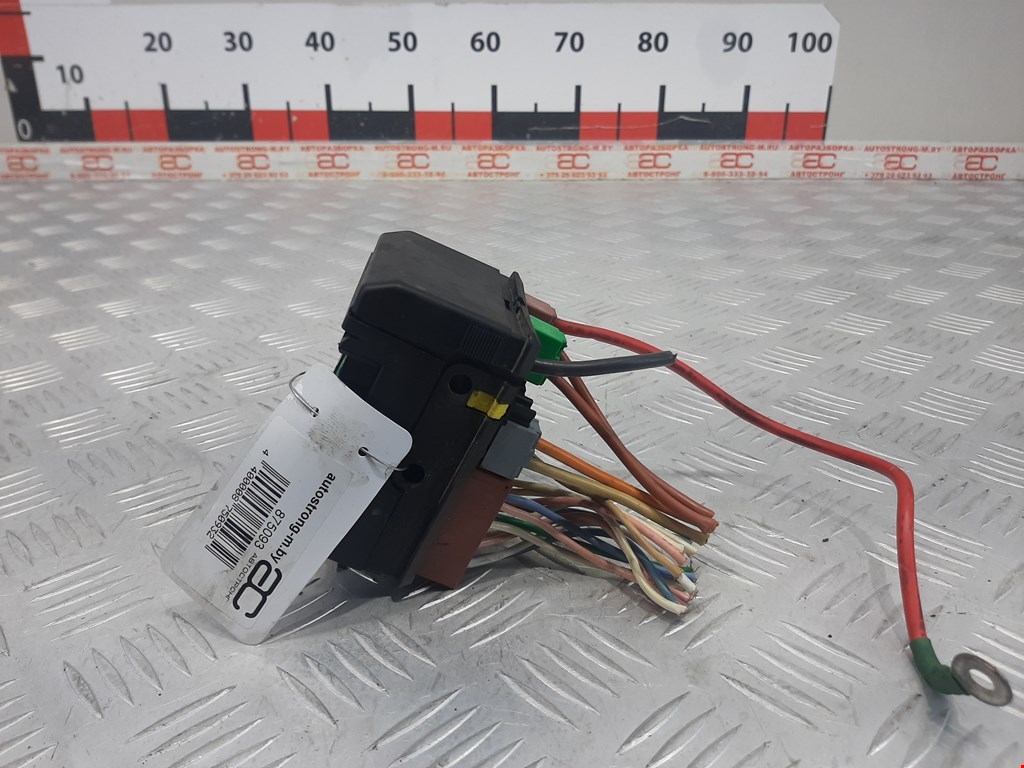 Датчик уровня в бачок омывателя CITROEN Xsara 1997-2000