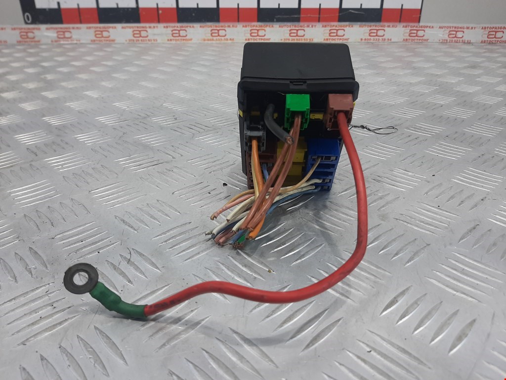 Датчик уровня в бачок омывателя CITROEN Xsara 1997-2000