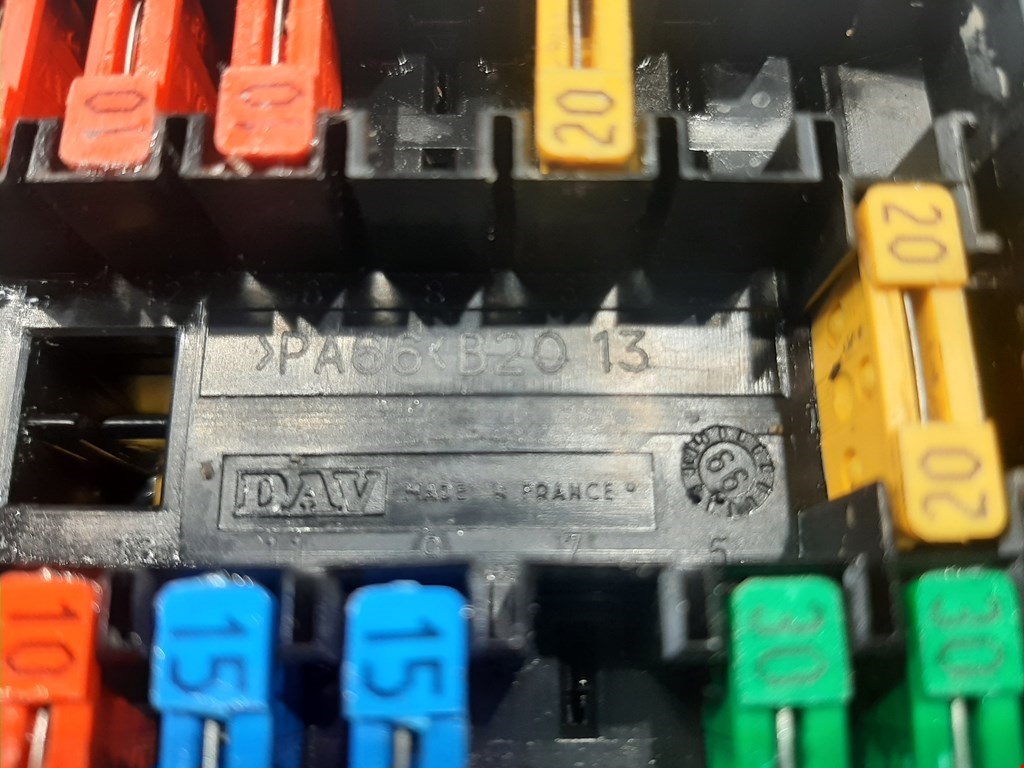 Датчик уровня в бачок омывателя CITROEN Xsara 1997-2000