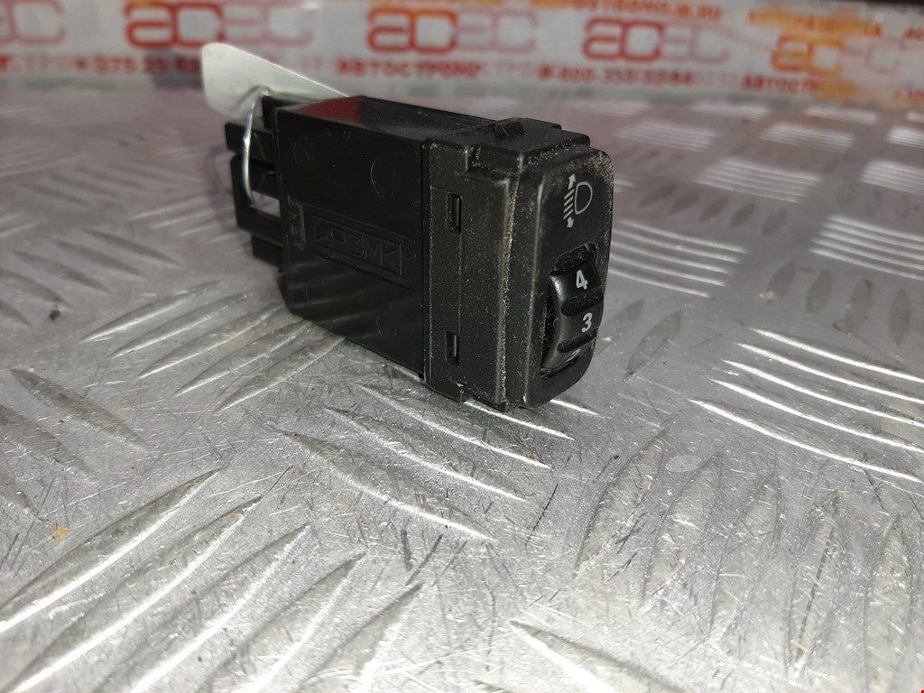 Кнопка корректора фар MITSUBISHI Space Wagon N8,N9 1998-2004