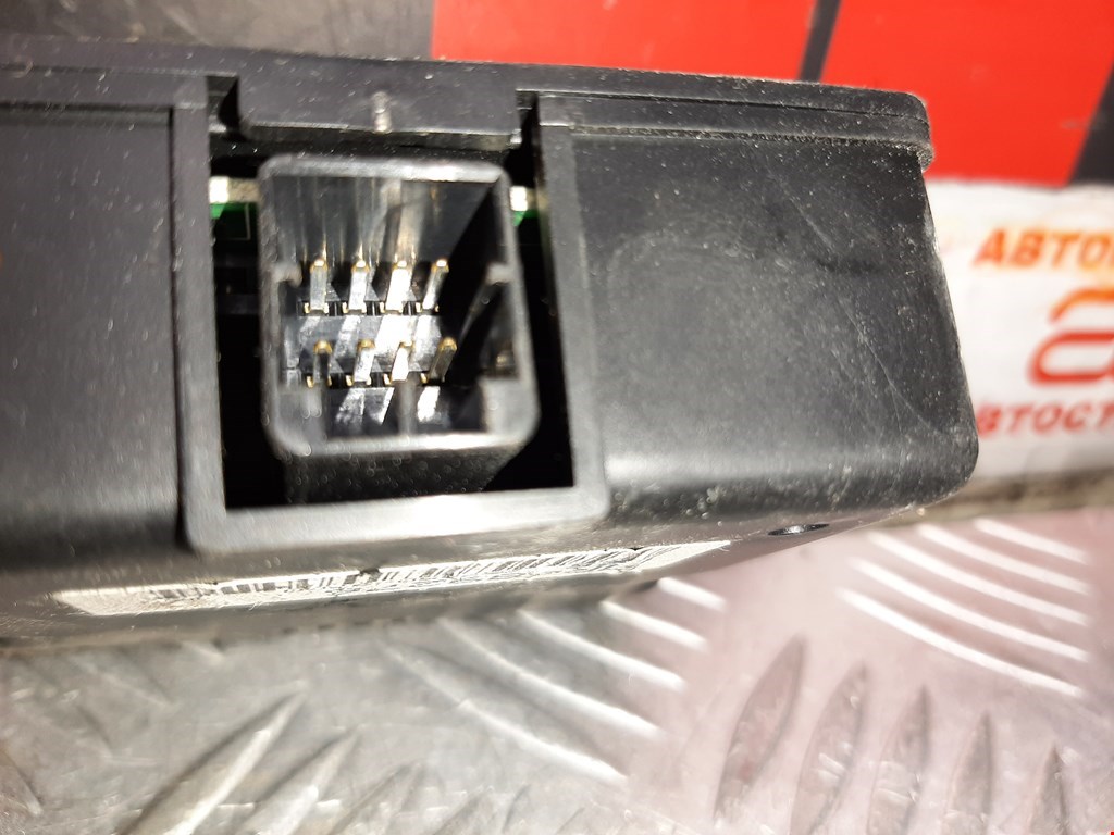 Блок комфорта MITSUBISHI Space Wagon N8,N9 1998-2004