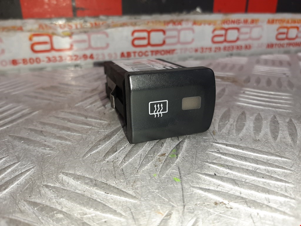 Кнопка подогрева (обогрева) заднего стекла Audi A3 8L (1996-2003)