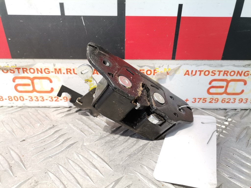 Замок багажника (крышки двери) PEUGEOT Partner 2008-2018