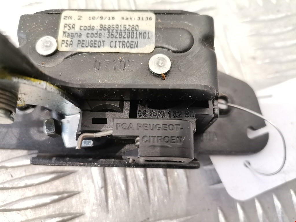 Замок багажника (крышки двери) PEUGEOT Partner 2008-2018