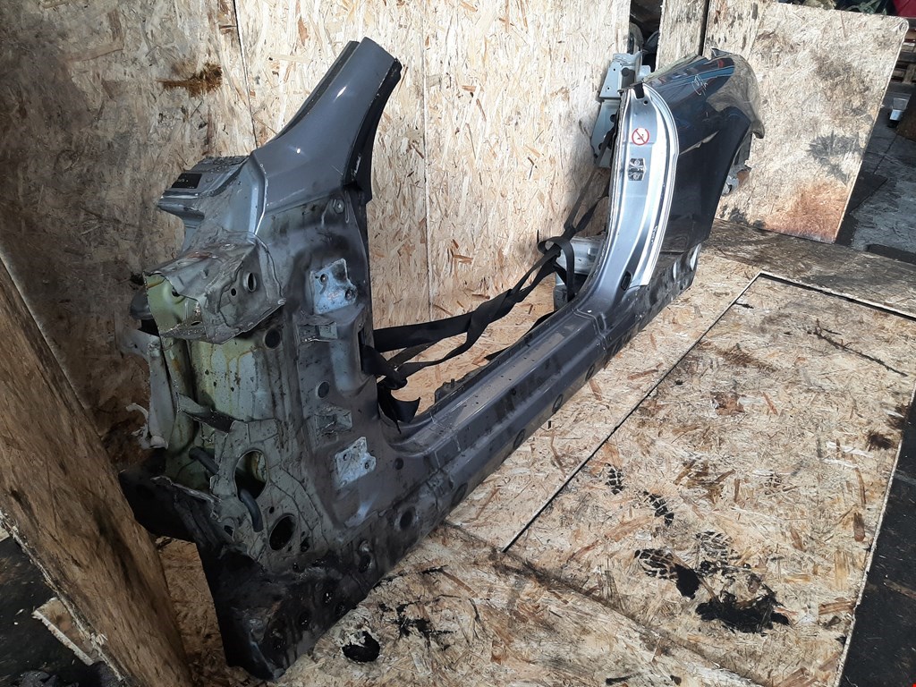 Порог левый BMW 6er E63/E64 2003-2011