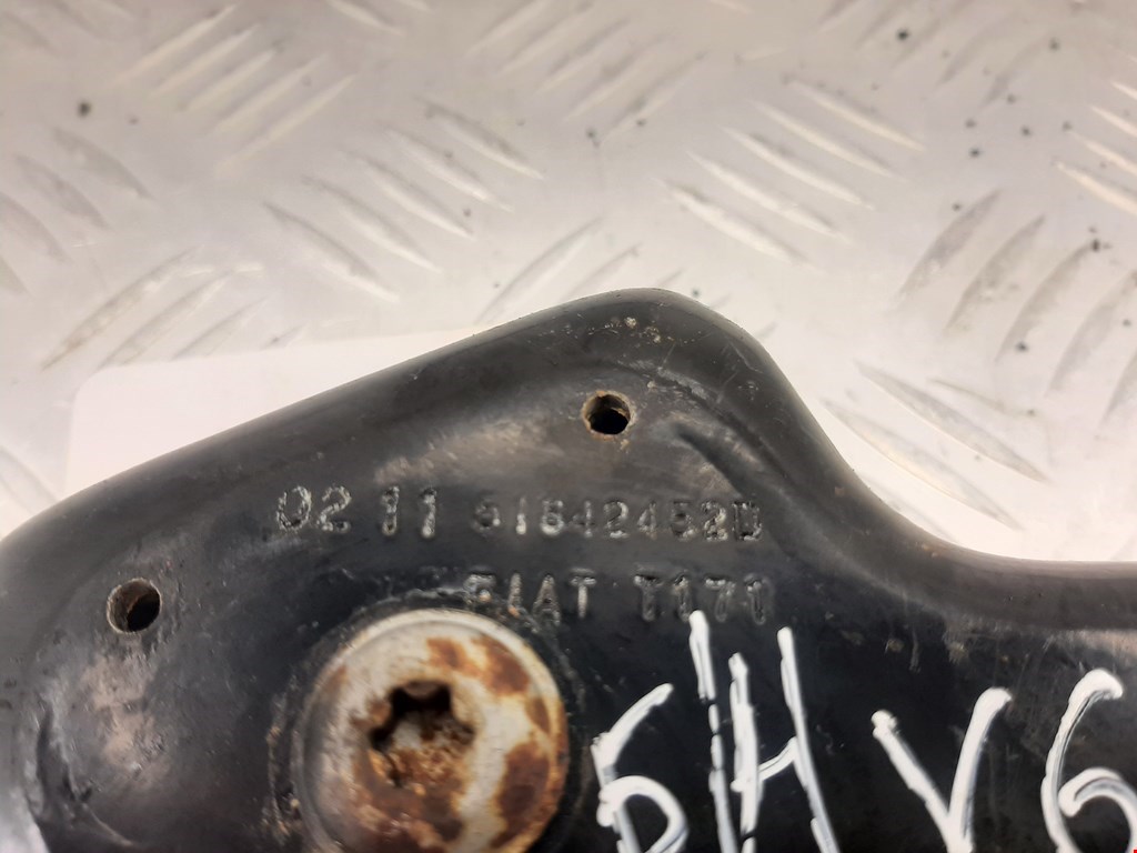 Ролик двери сдвижной (левый/правый средний верхний/нижний) FIAT Doblo 2 2009-2014