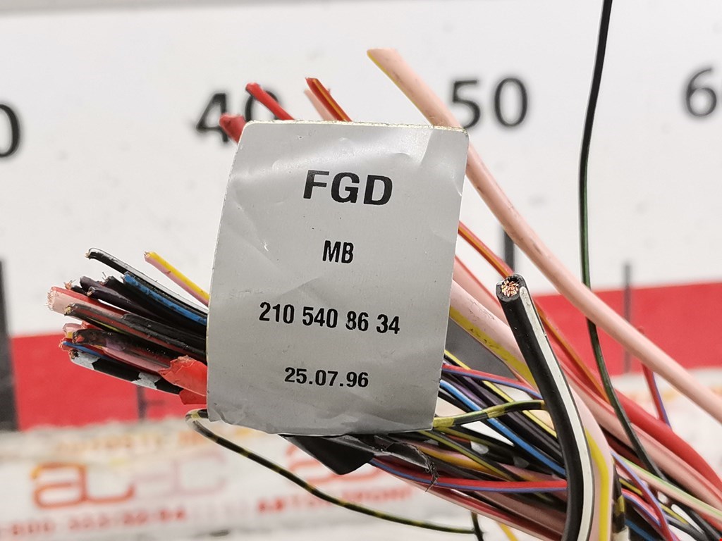 Датчик уровня в бачок омывателя MERCEDES-BENZ E-Class W210, S210 1995-2002