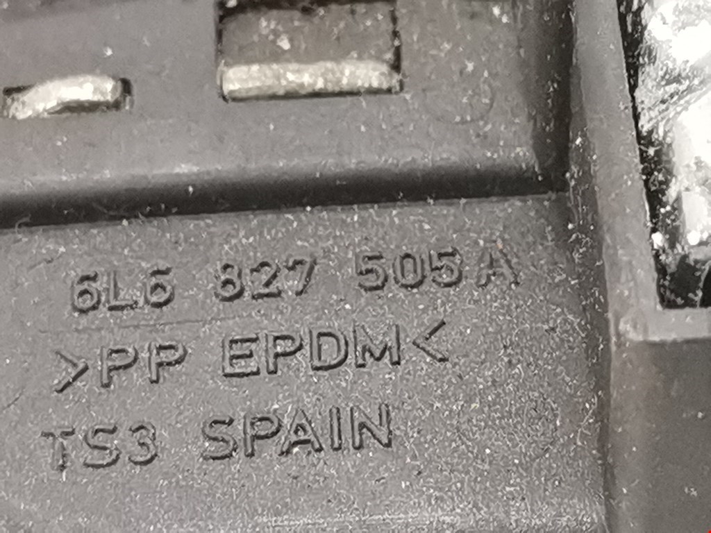 Замок багажника (крышки двери) SEAT Ibiza 2002-2008