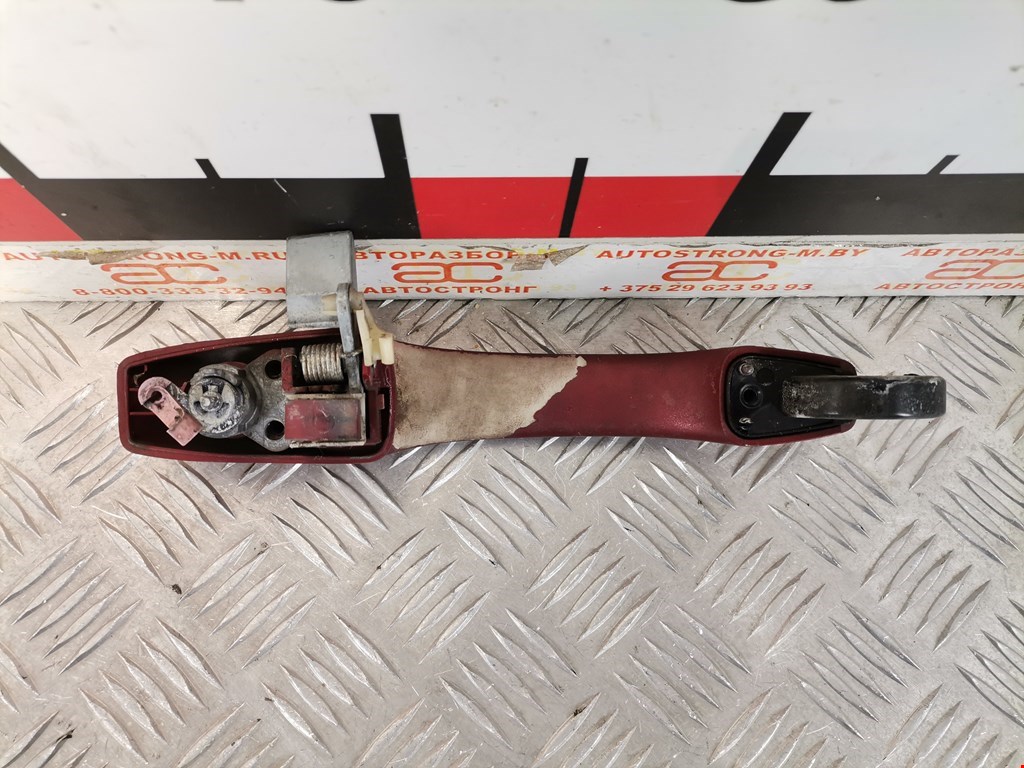 Ручка двери передней наружная левая DODGE Magnum 2003-2008