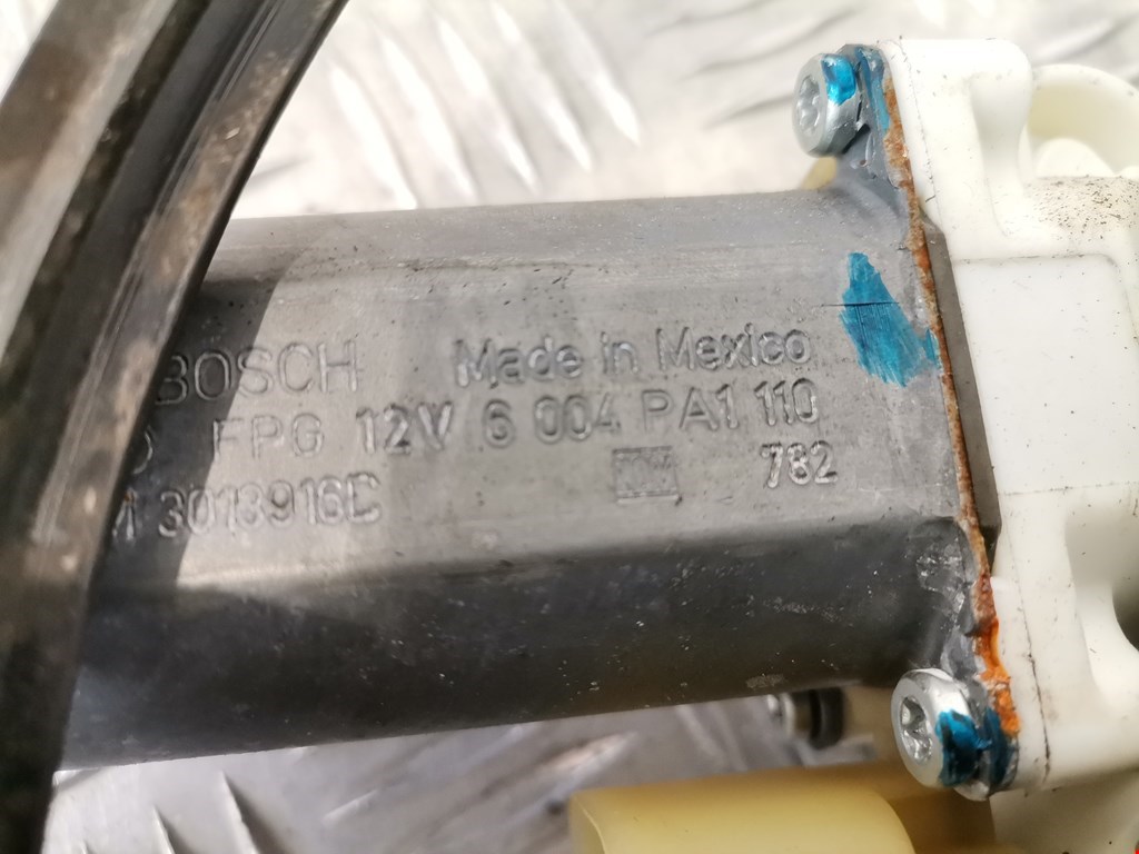 Стеклоподъемник передний правый FORD Explorer 2006-2010