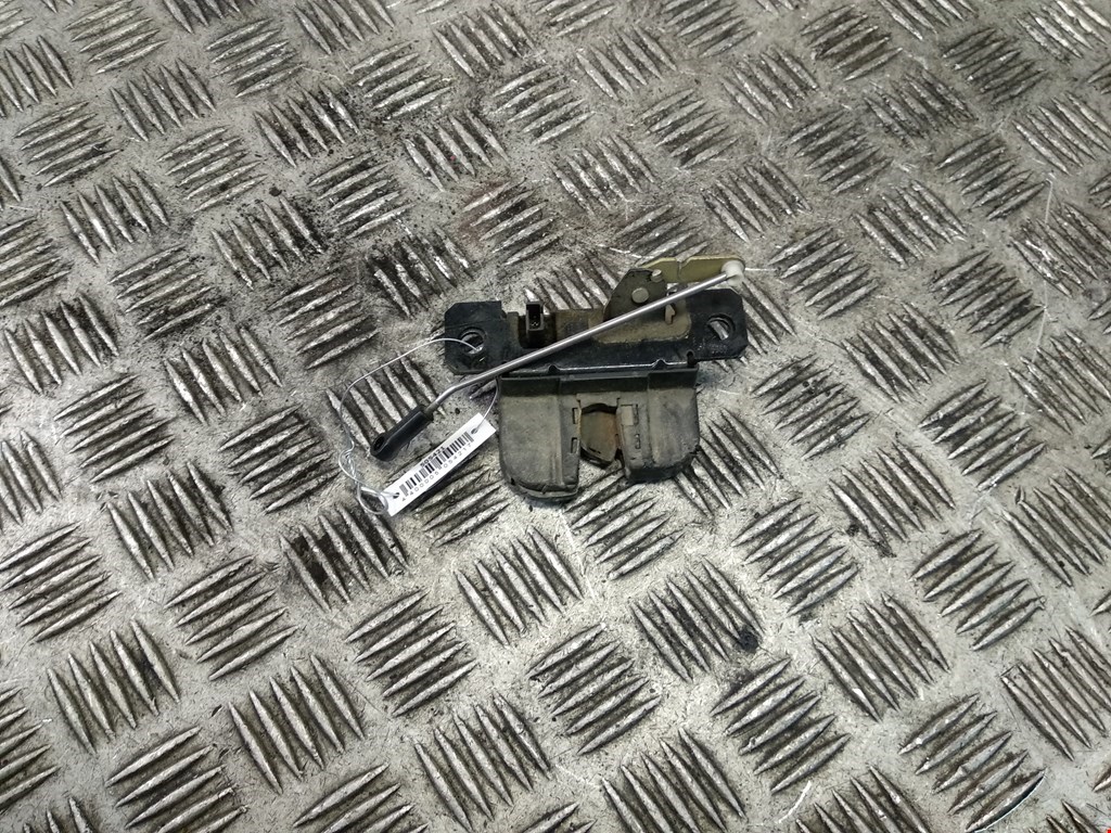 Замок двери задней правой VOLKSWAGEN Caddy III 2004-2015