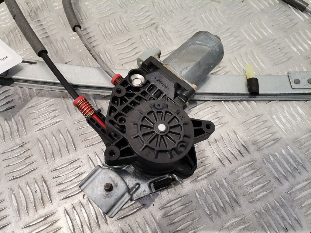 Стеклоподъемник передний правый CITROEN Xsara 1997-2000