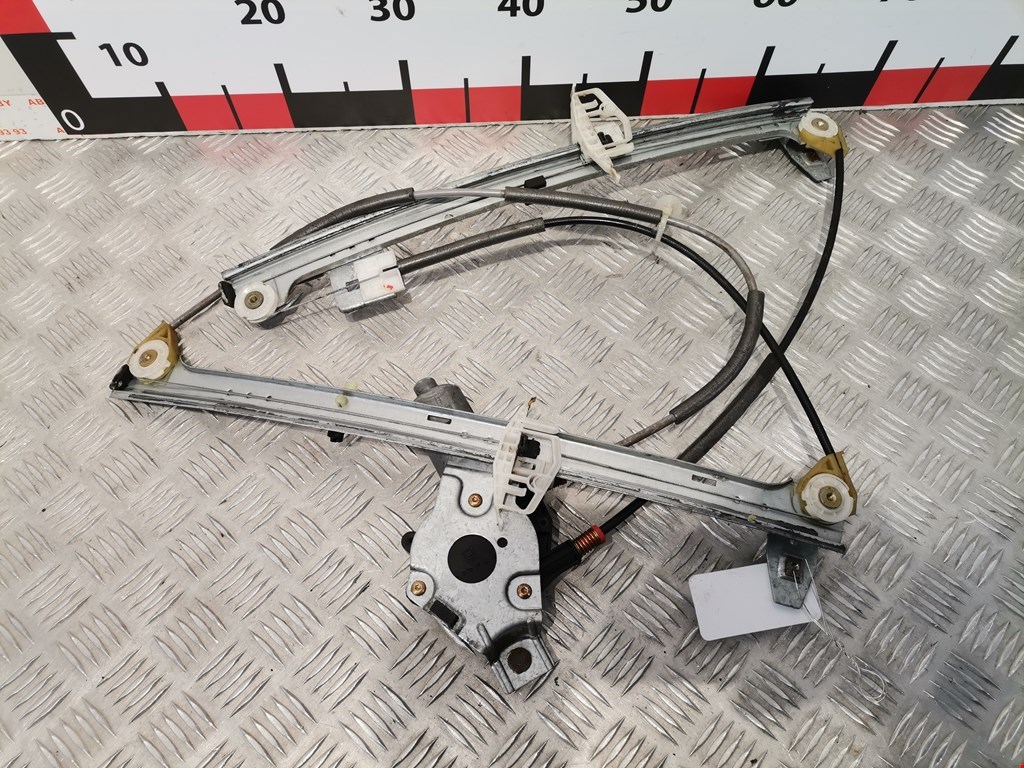Стеклоподъемник передний правый CITROEN Xsara 1997-2000