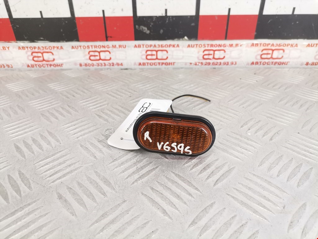 Повторитель на крыло RENAULT Trafic II 2001-2014