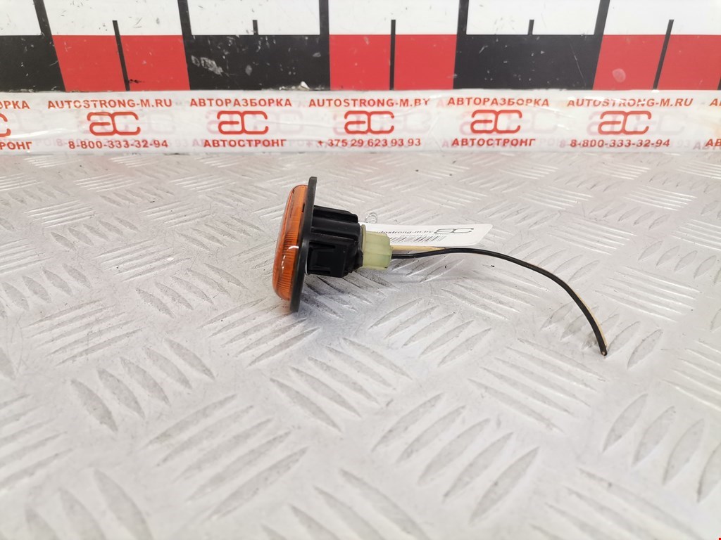 Повторитель на крыло RENAULT Trafic II 2001-2014