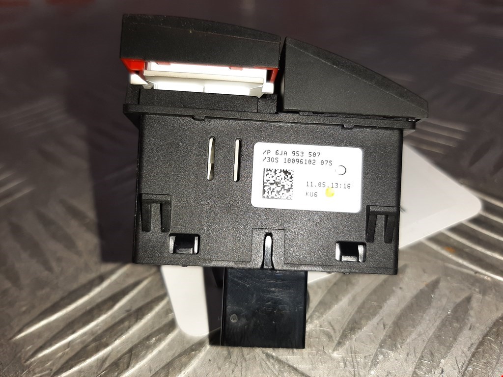 Кнопка аварийной сигнализации (аварийки) SEAT Toledo 2012-2019