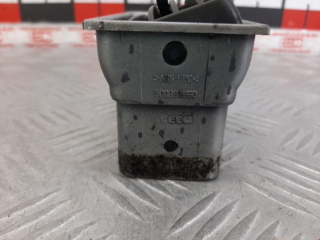 Дефлектор воздушный IVECO EuroCargo II 2003-2008