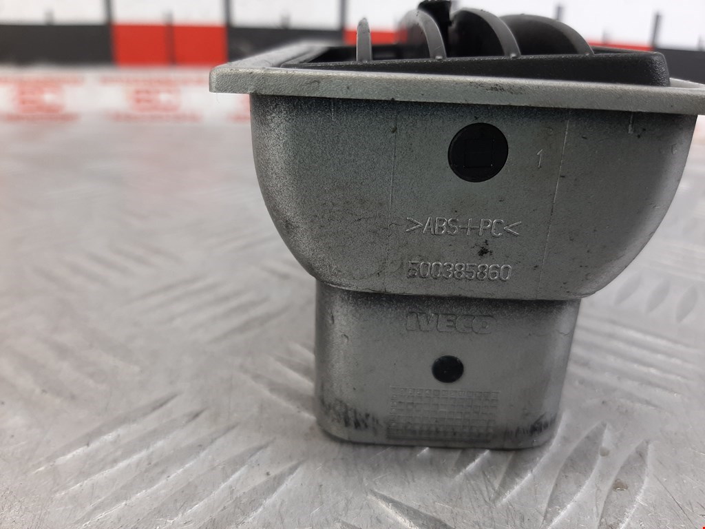 Дефлектор воздушный IVECO EuroCargo II 2003-2008