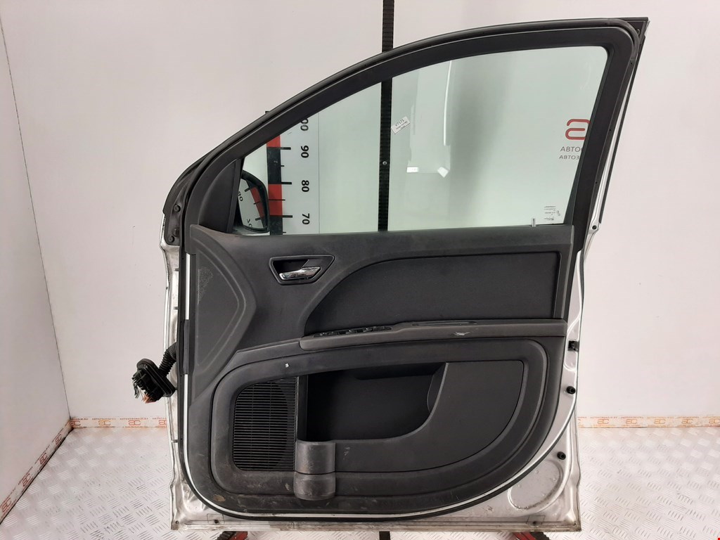 Дверь передняя правая DODGE Journey 2008-2020