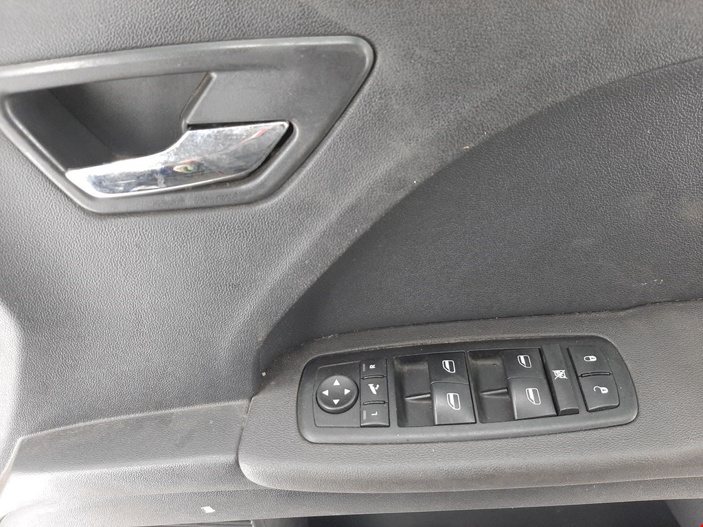 Дверь передняя правая DODGE Journey 2008-2020