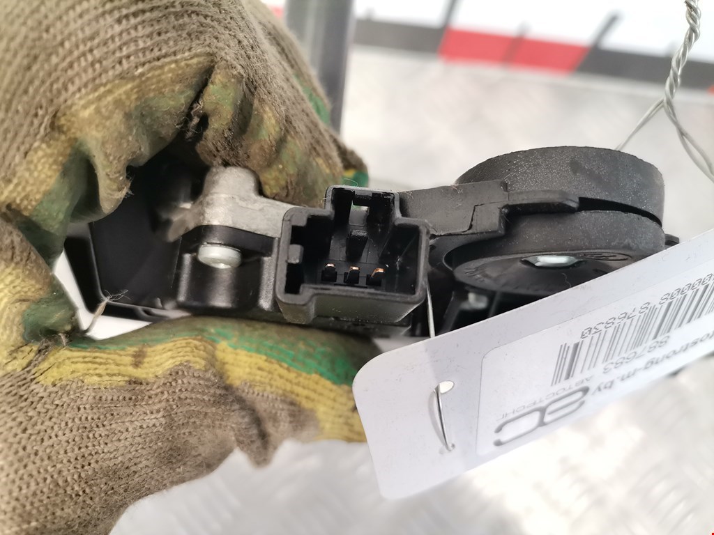 Моторчик стеклоочистителя задний FORD Galaxy 2006-2015