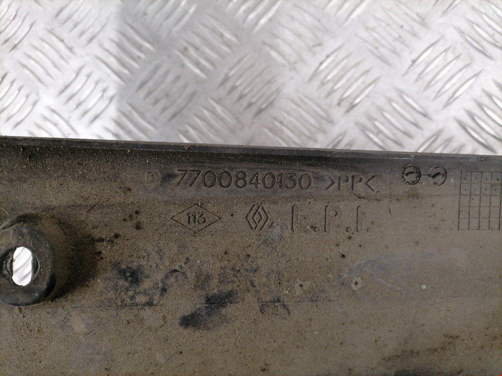 Диффузор (кожух) вентилятора RENAULT Megane I 1996-2002