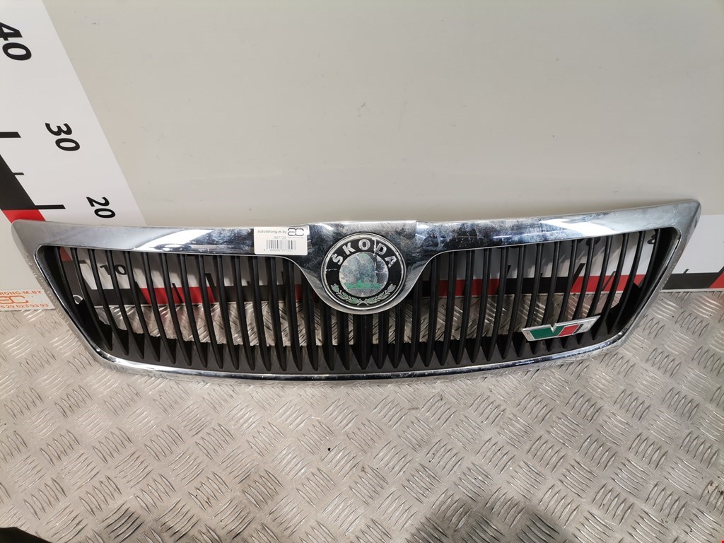 Решетка радиатора SKODA Octavia A5 1Z- 2004-2013