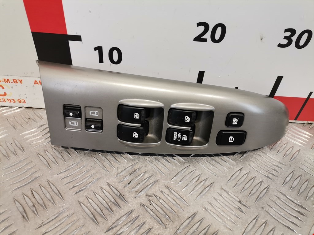 Блок управления стеклоподъемниками KIA Carnival II 2006-2014