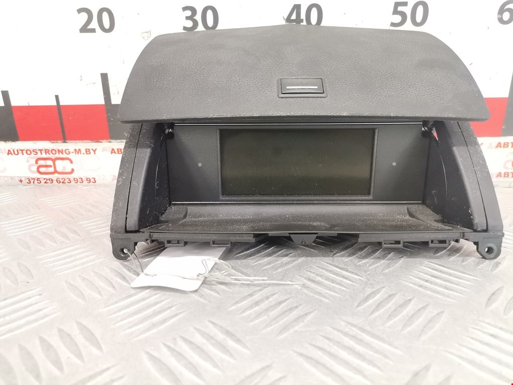 Дисплей информационный (компьютера) MERCEDES-BENZ C-Class C-klasse W204 2007-2015