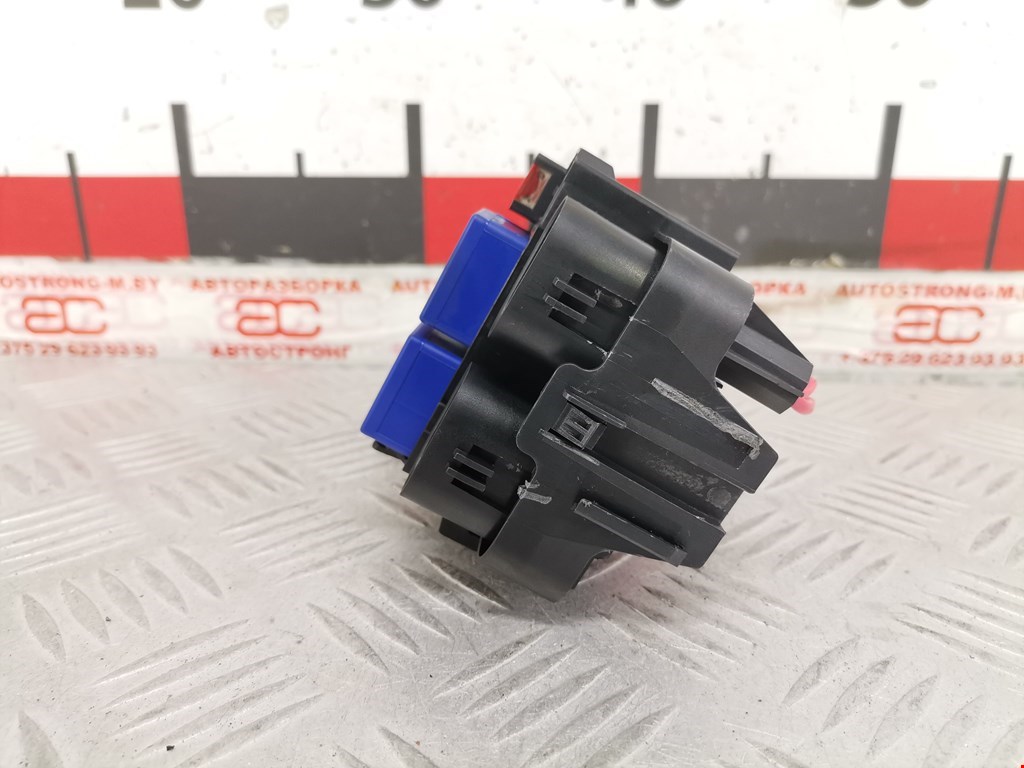 Датчик уровня в бачок омывателя RENAULT Megane III 2009-2016