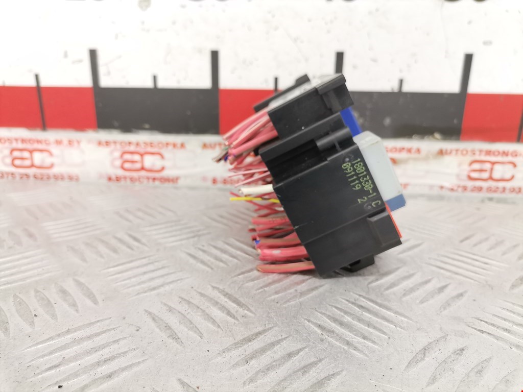 Датчик уровня в бачок омывателя RENAULT Megane III 2009-2016