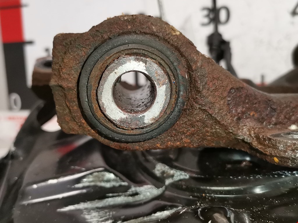 Ступица задняя правая MERCEDES-BENZ SLK-Class R171 2004-2011