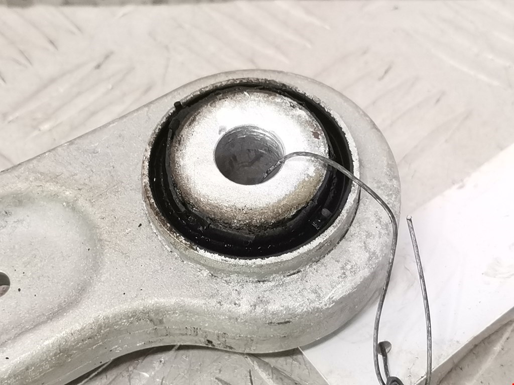 Рычаг задний правый MERCEDES-BENZ C-Class C-klasse W204 2007-2015