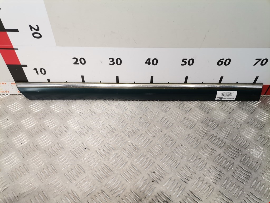 Накладка декоративная (молдинг) двери задней правой Mercedes C-Class (W202) (1993-2001)