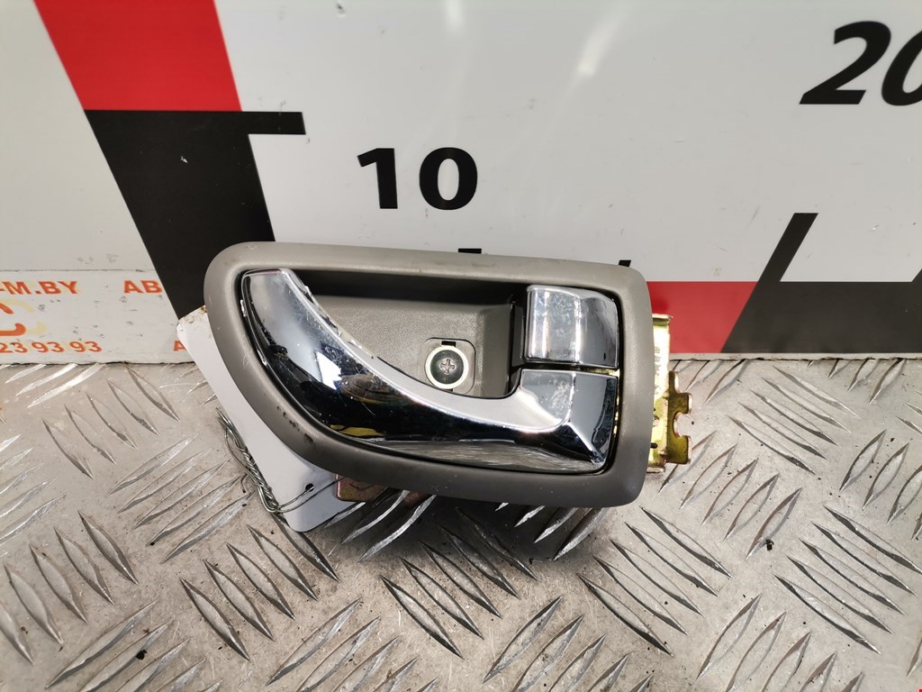 Ручка дверная передняя внутренняя правая KIA Sorento 2002-2009