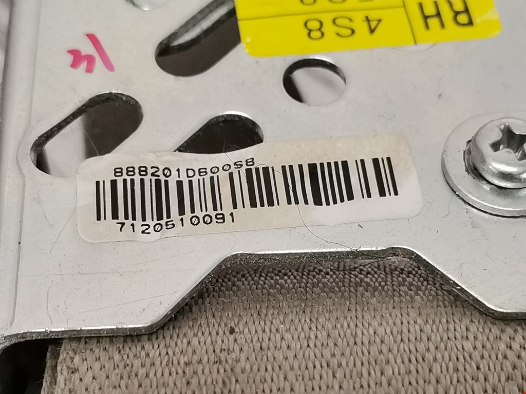 Ремень безопасности передний правый KIA Carens 2006-2012