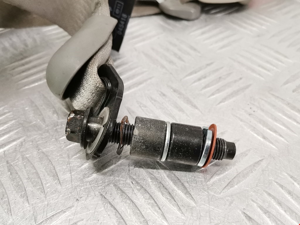 Ремень безопасности передний правый KIA Carens 2006-2012