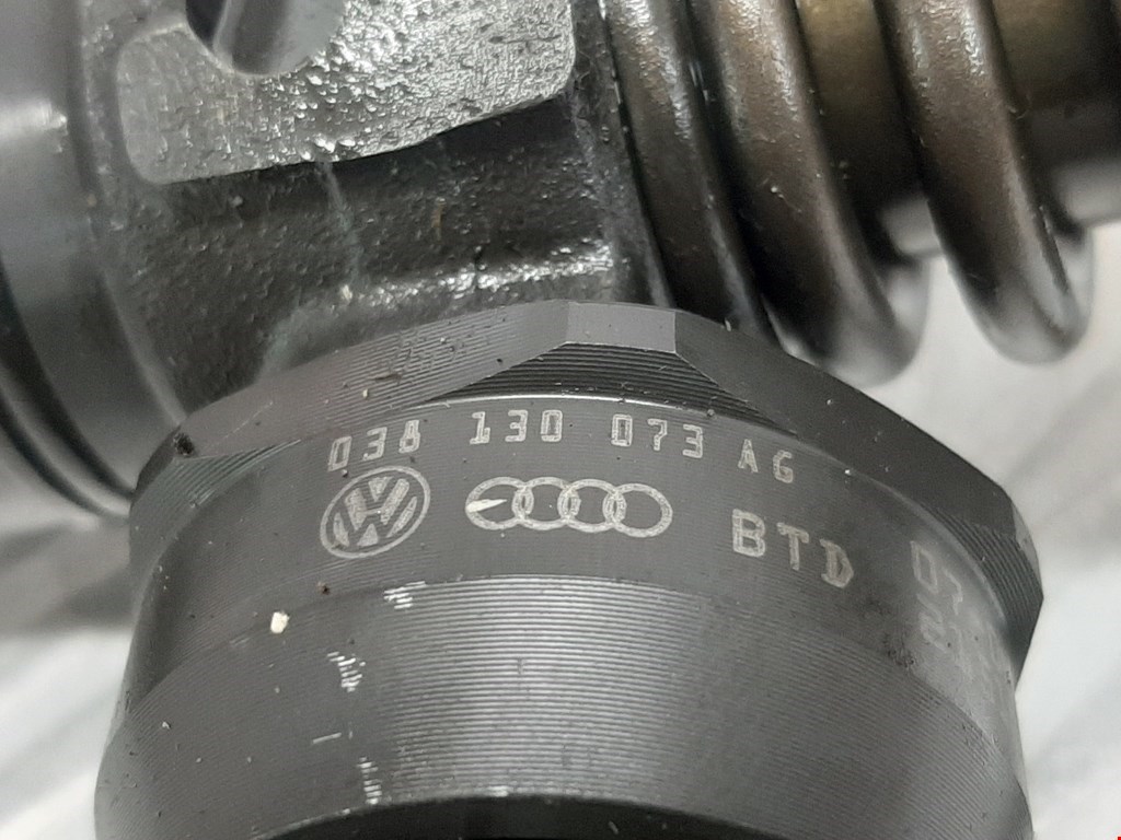 Форсунка дизельная электрическая VOLKSWAGEN Passat B6 2005-2011