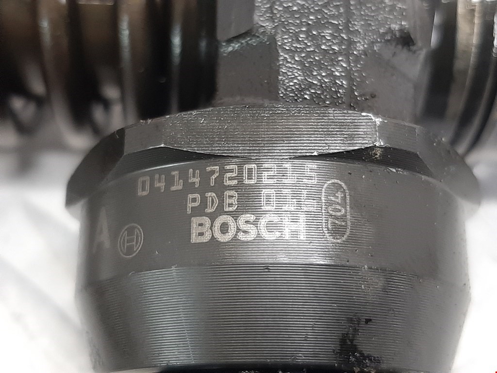 Форсунка дизельная электрическая VOLKSWAGEN Passat B6 2005-2011