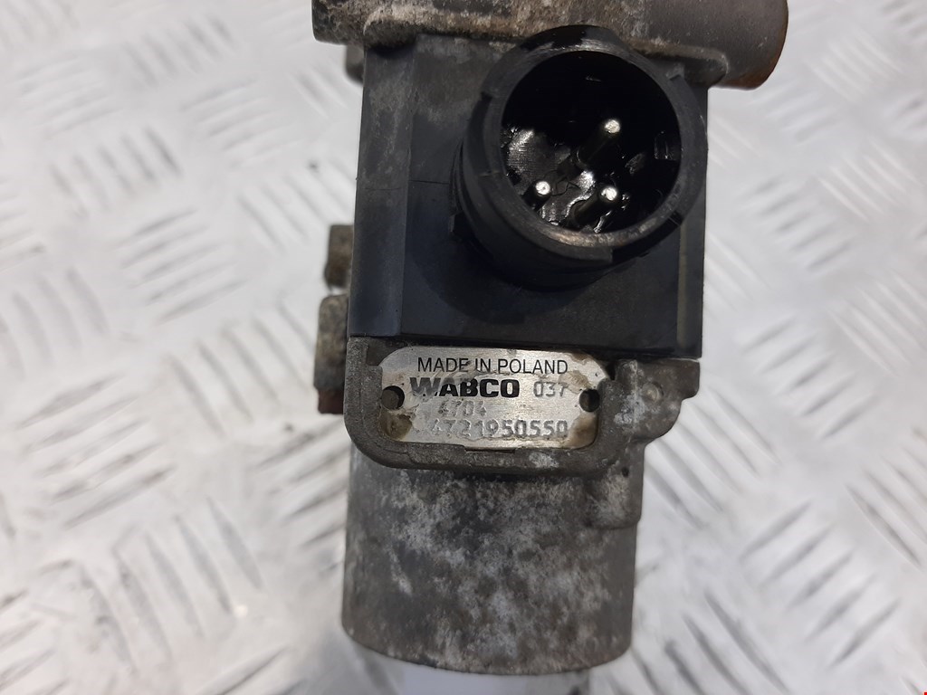 Кран ABS тормозной главный (распределитель) IVECO EuroCargo II 2003-2008