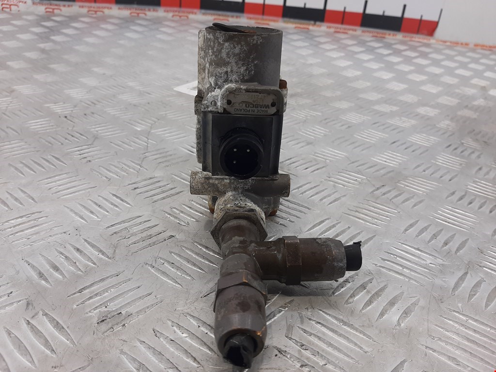 Кран ABS тормозной главный (распределитель) IVECO EuroCargo II 2003-2008