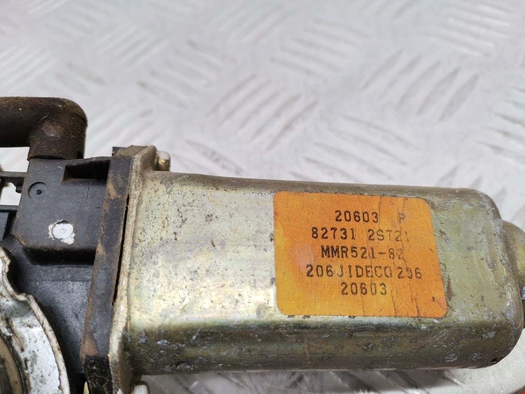 Стеклоподъемник задний левый NISSAN Navara II D22 1997-2004